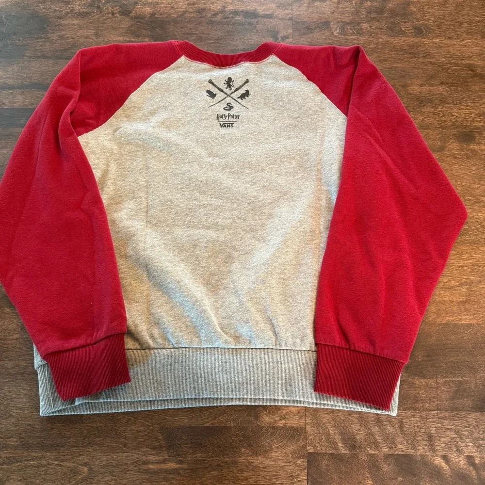 Hogwarts Red and Gray Crewneck Sweater - Picture 6 of 6